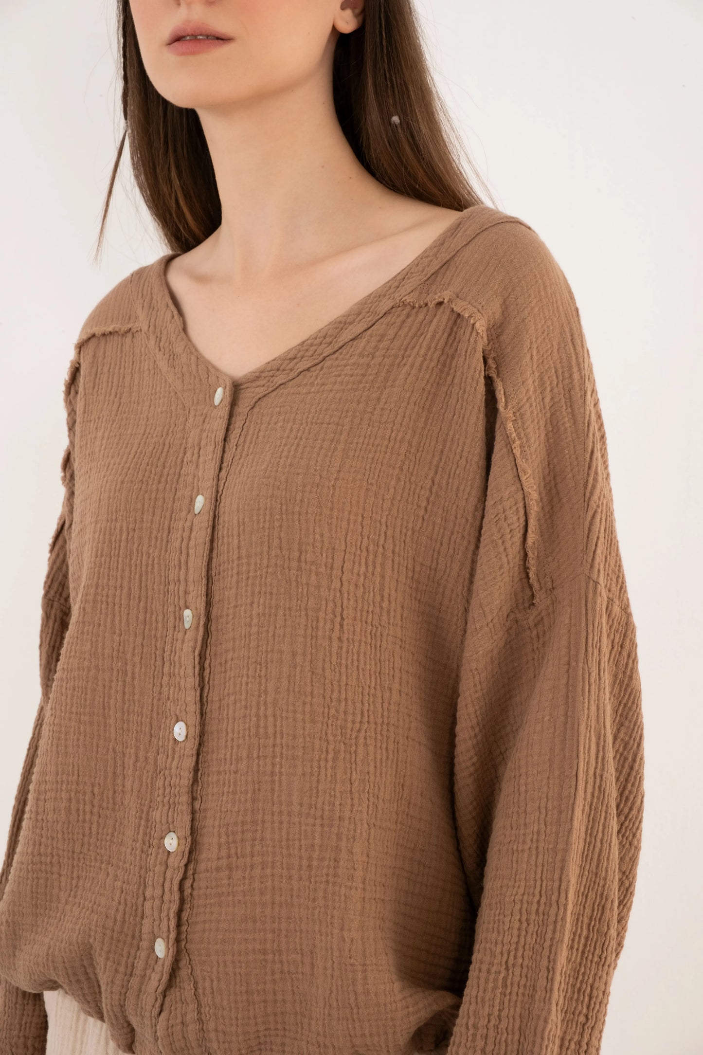 MUSLIN BUTTON UP V NECK TOP