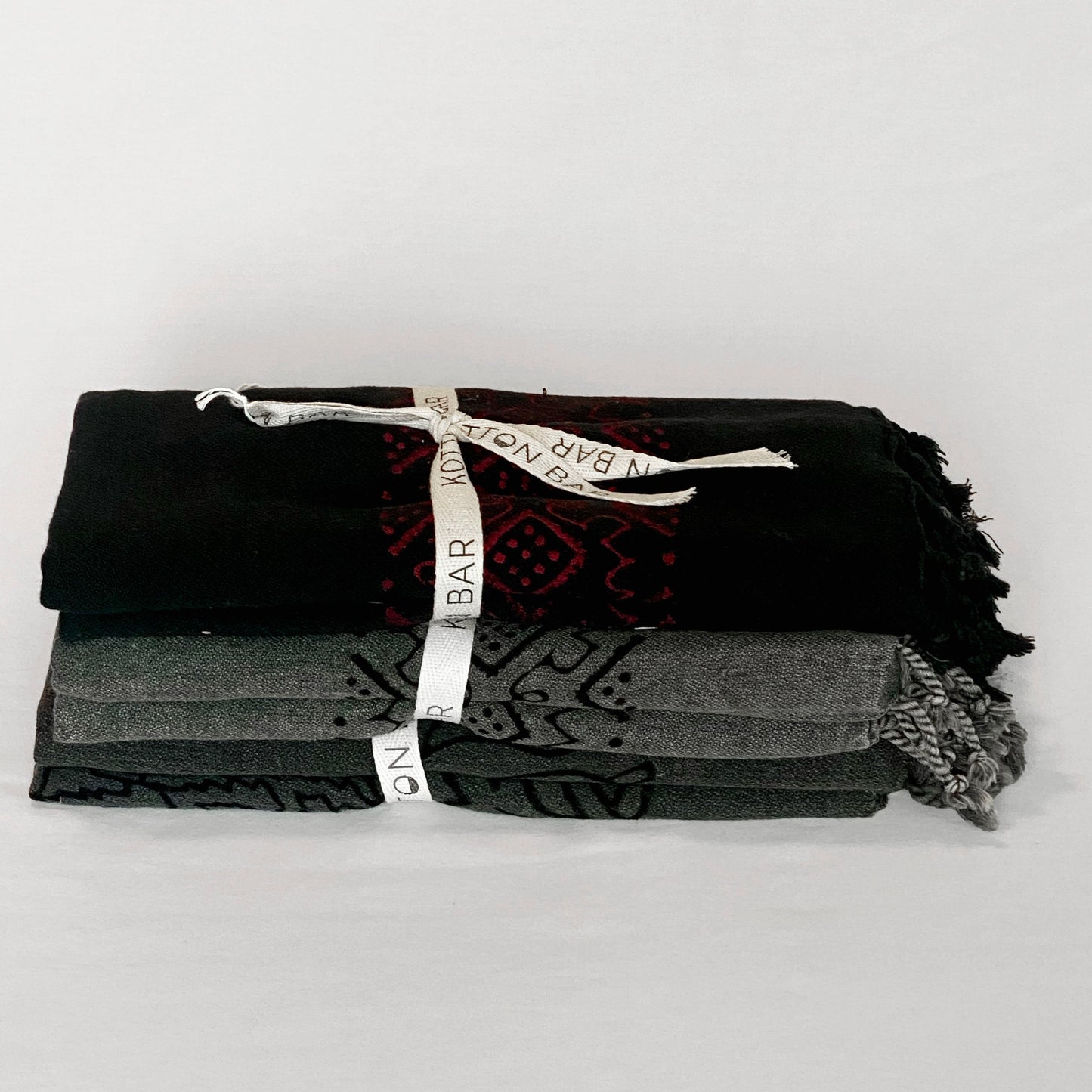 STONEWASHED HANDPAINTED LINEN PESHTEMAL TOWEL