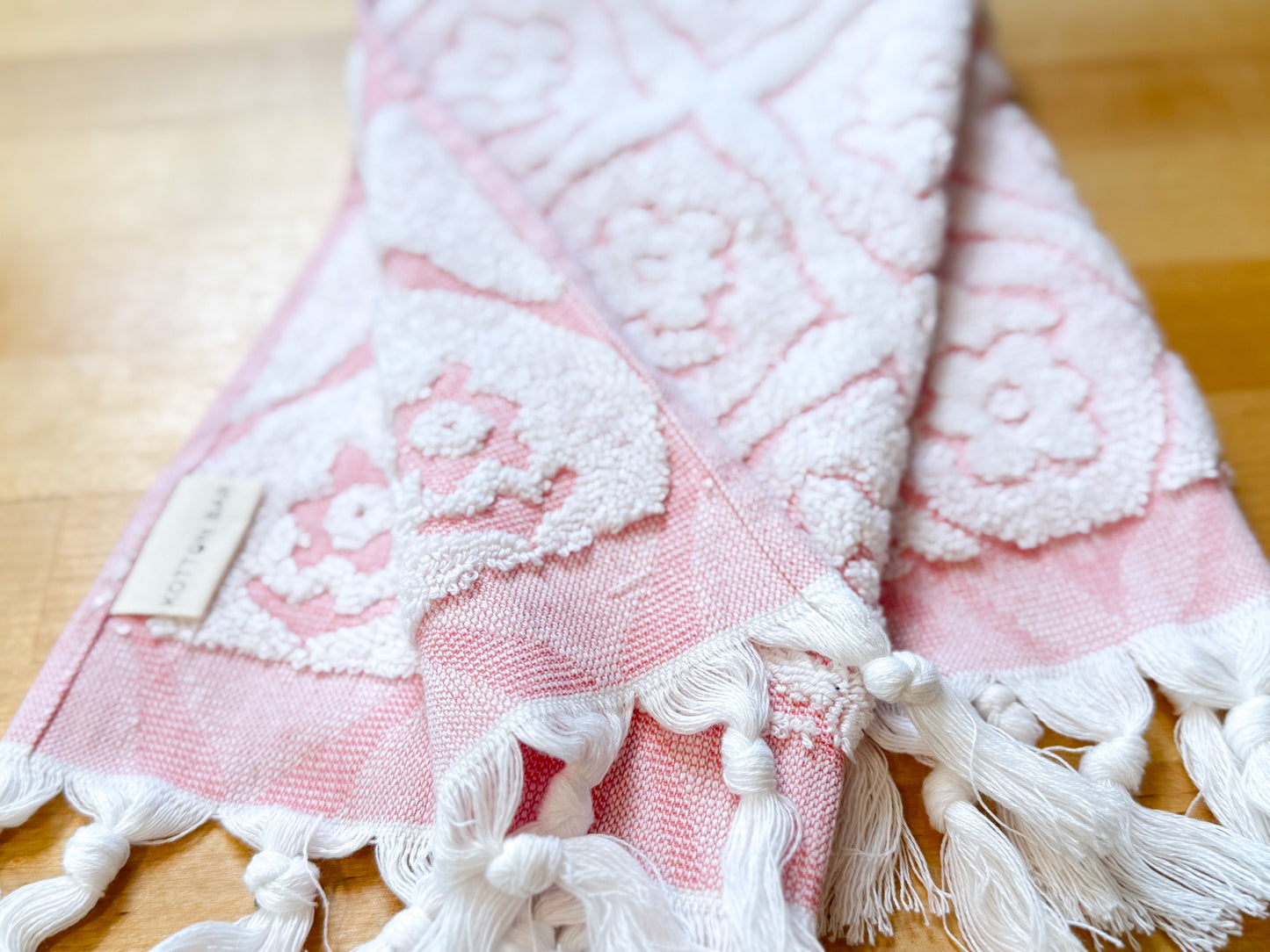SHABBY CHIC HAND TOWEL