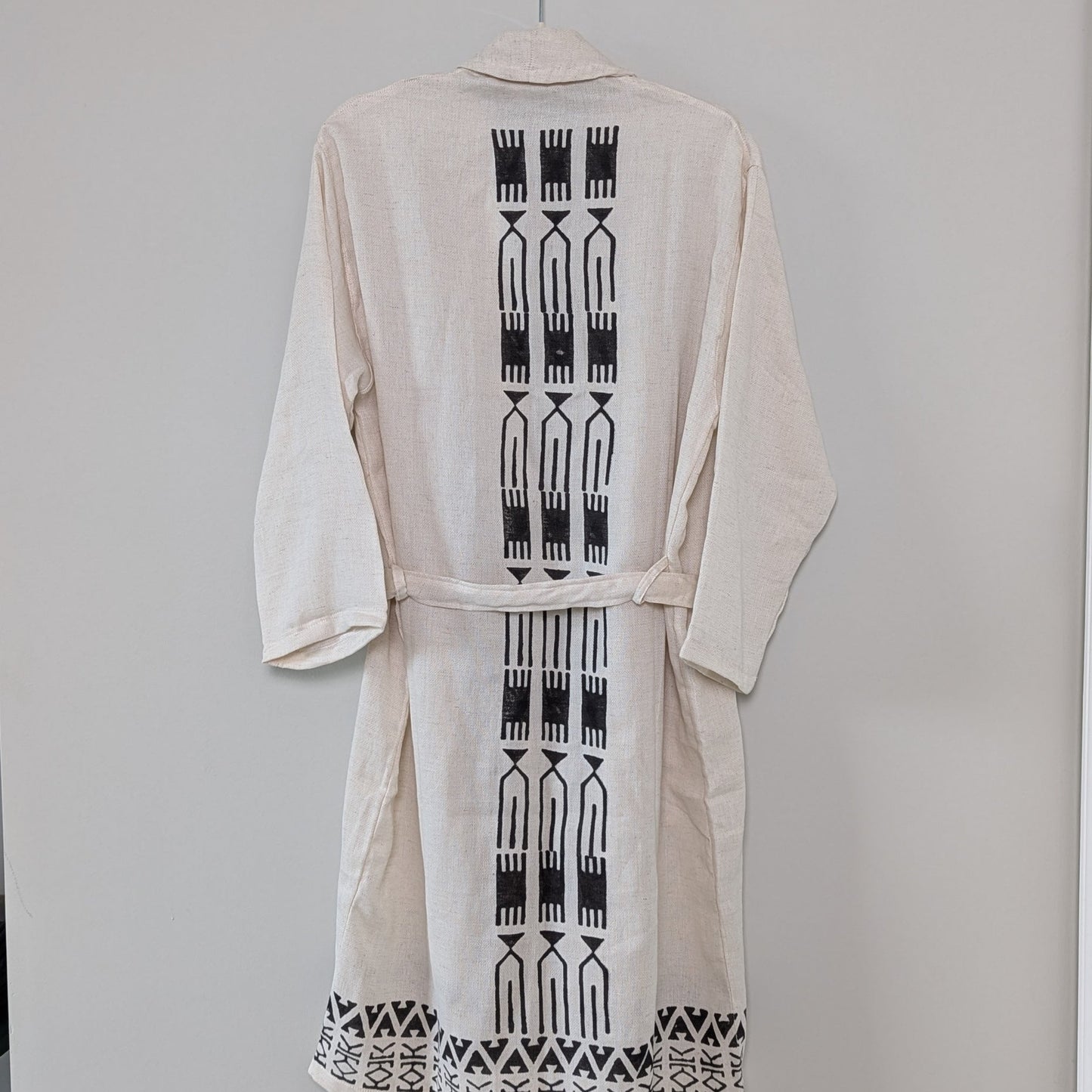 HAND PAINTED LINEN ROBE NO FRINGE