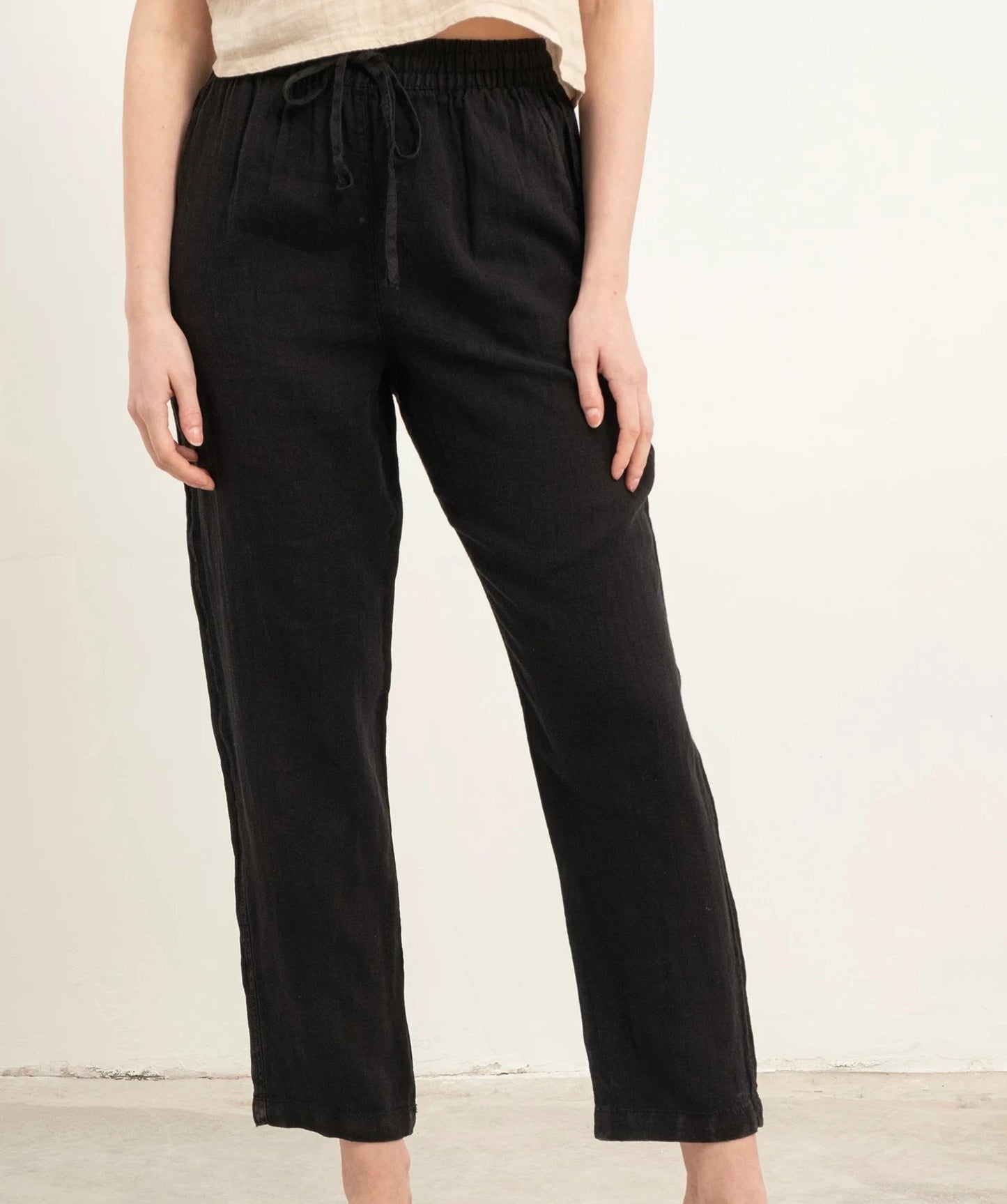 PURE LINEN CARROT CUT PANTS