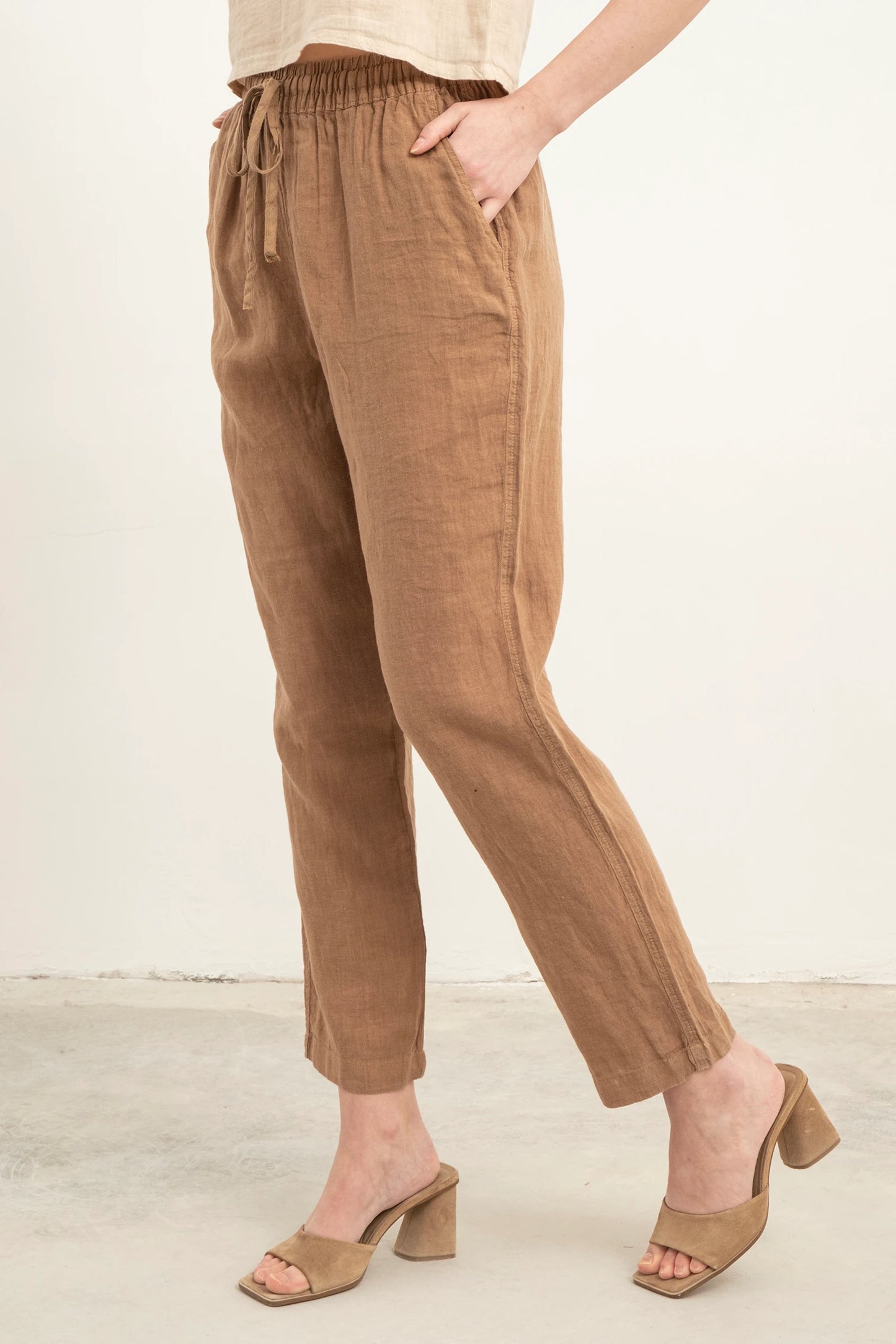 PURE LINEN CARROT CUT PANTS