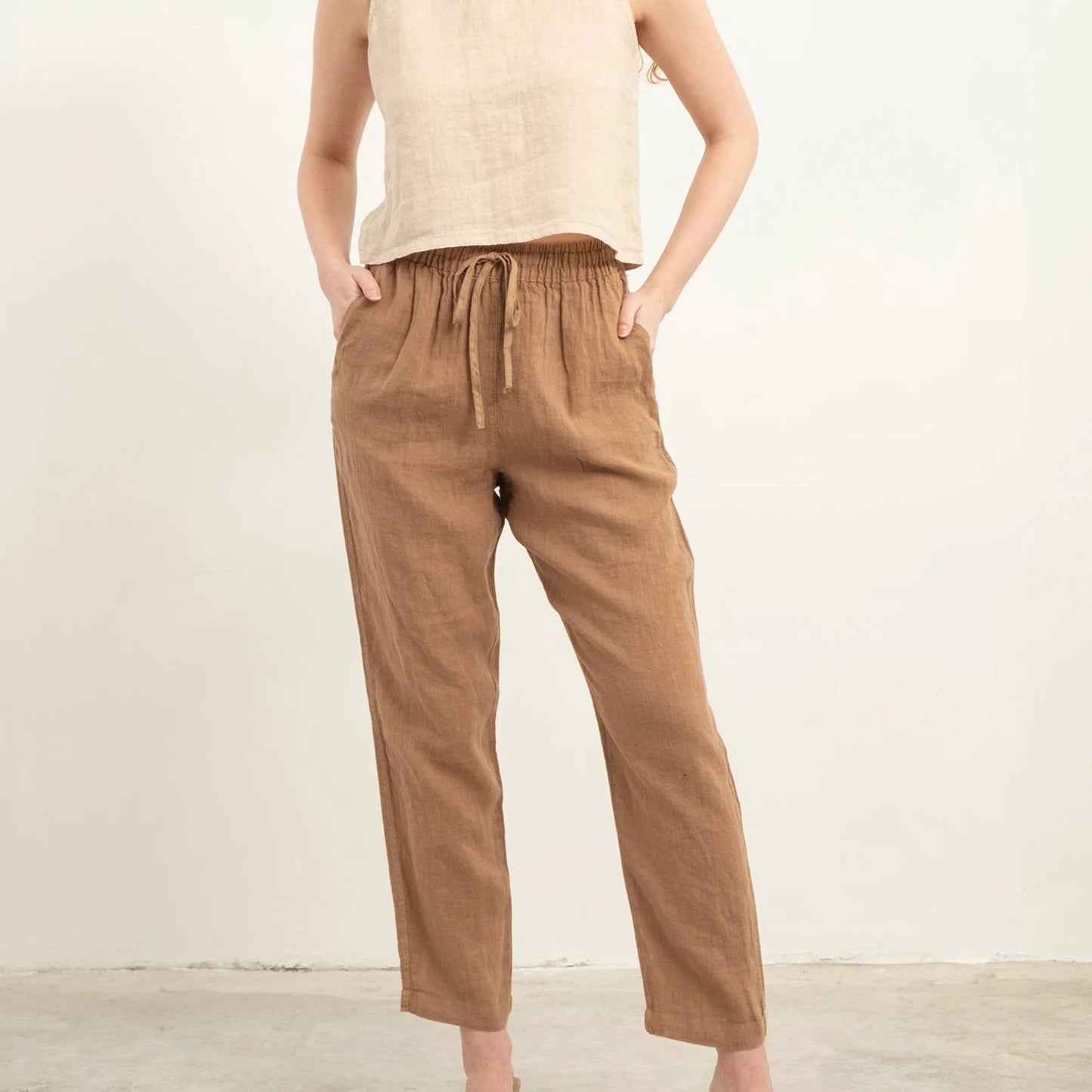 PURE LINEN CARROT CUT PANTS