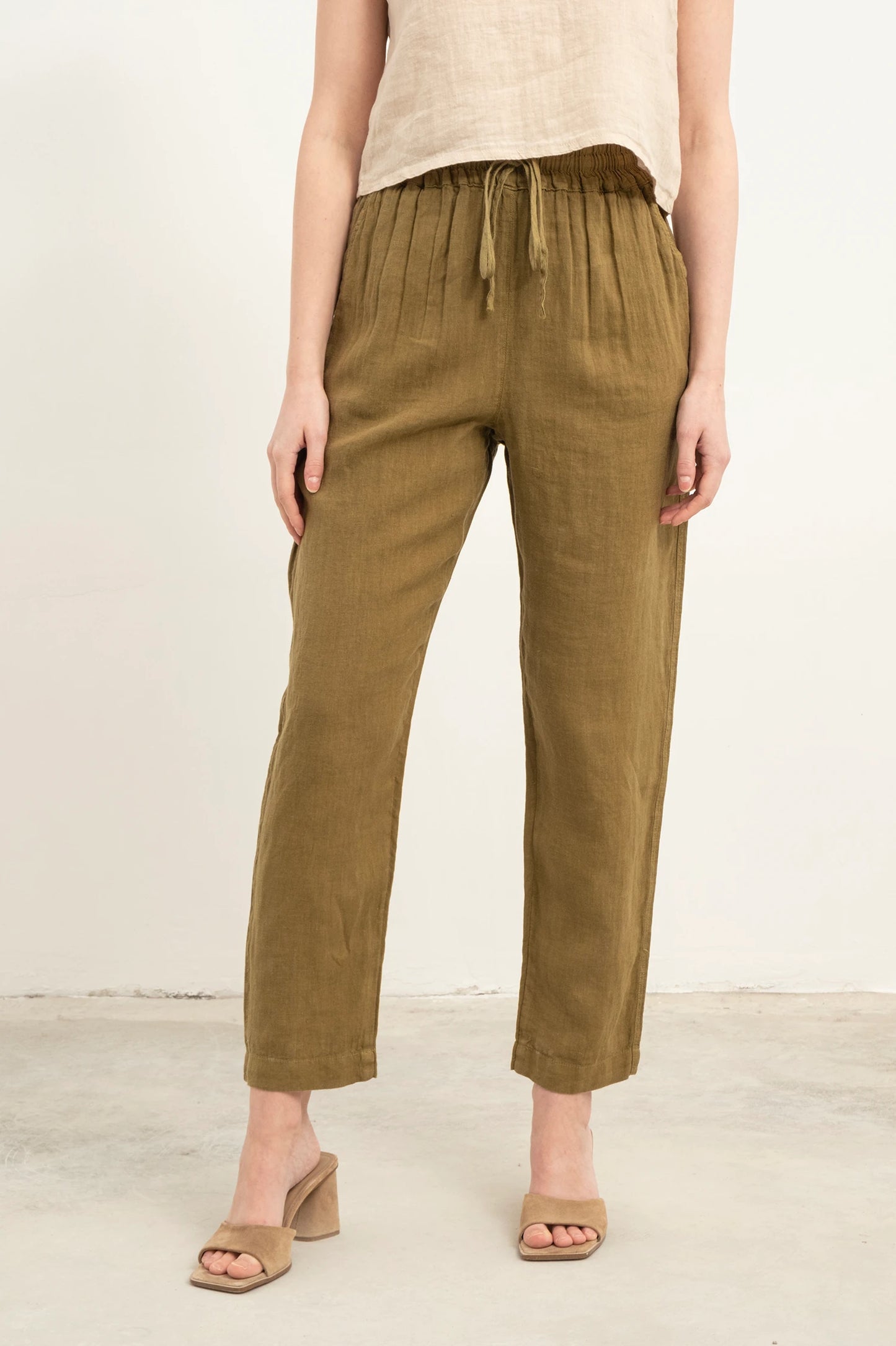 PURE LINEN CARROT CUT PANTS