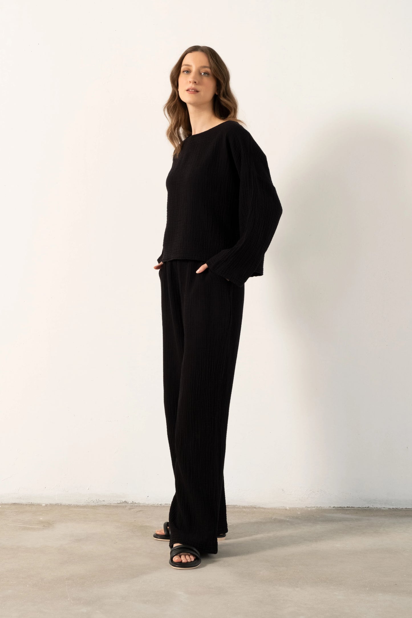 MUSLIN BOAT NECK TOP