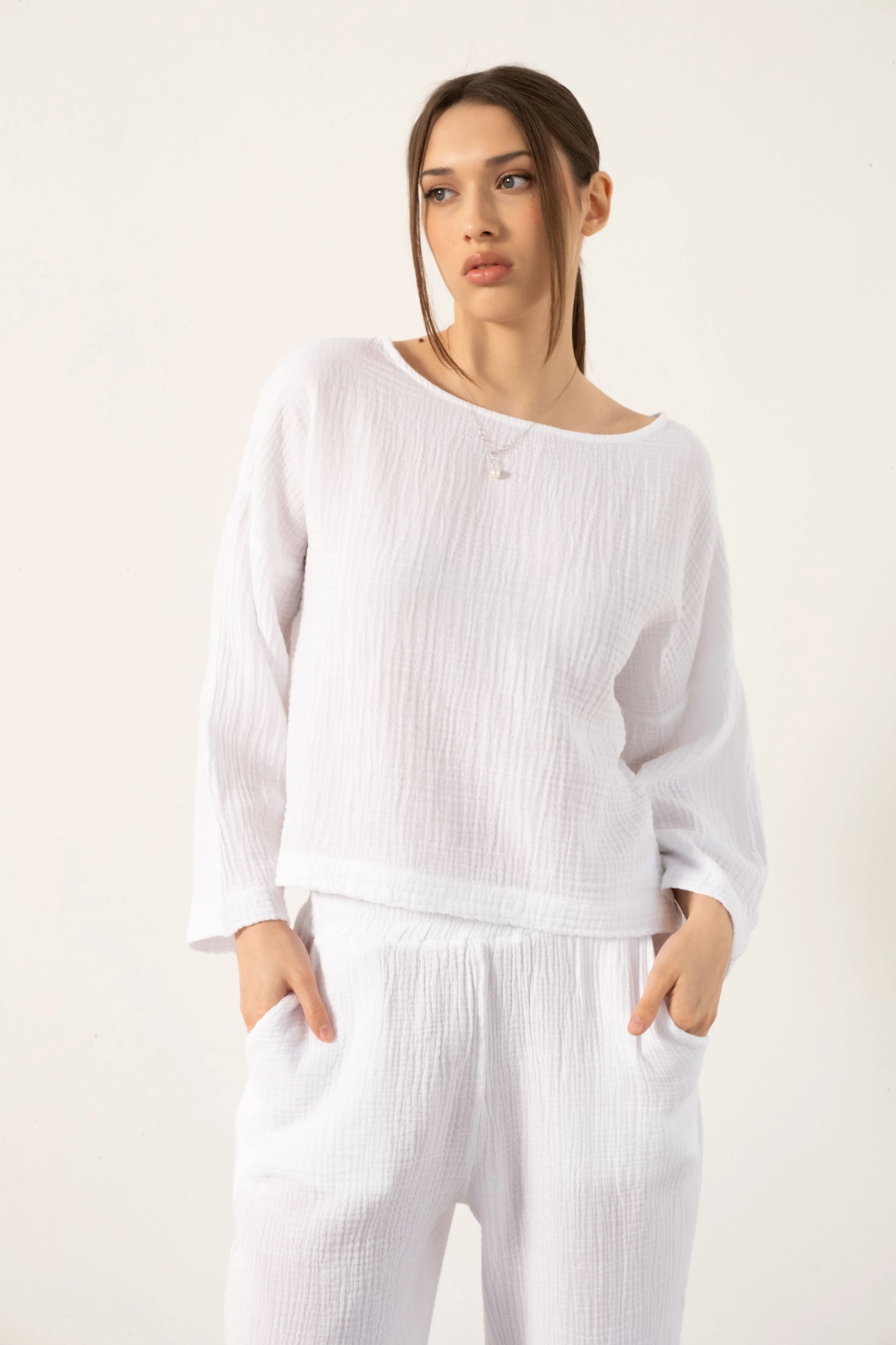 MUSLIN BOAT NECK TOP